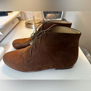 Nisolo Women’s Lace Up Booties - like new!